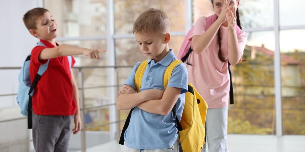 Okulda Şiddet Nasıl Önlenir? Etkili Psikiyatrik Yöntemler ve Çözümler 3 okulda-zorbalik